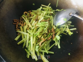 小炒黄牛肉的做法步骤：9
