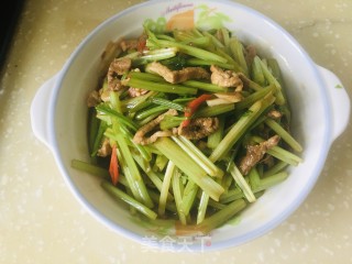 小炒黄牛肉的做法步骤：11