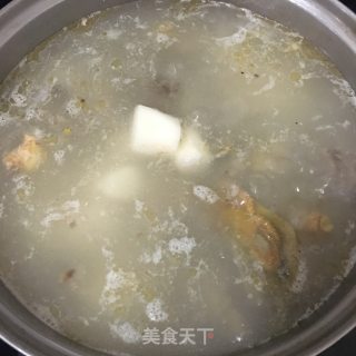 老鸭山药煲的做法步骤：5