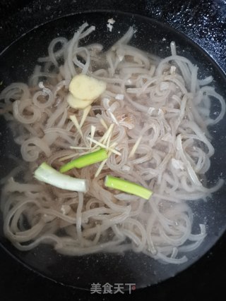 猪皮冻的做法步骤：3