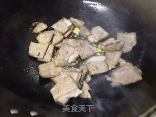 干炒卤牛肉的做法步骤：5
