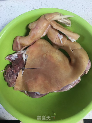 萝卜炖羊肉的做法步骤：1