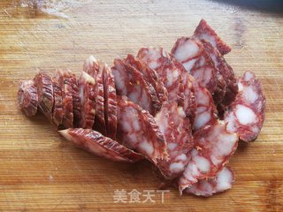 西芹炒腊肠的做法步骤：4