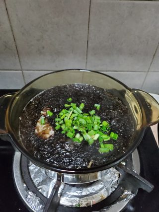 鱼滑紫菜汤的做法步骤：6
