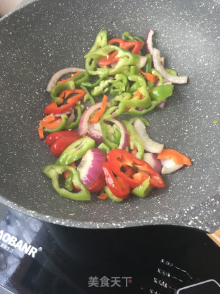 辣椒炒红烧牛腩的做法步骤：6
