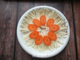 红红火火：金针菇蒸腊肠的做法步骤：5
