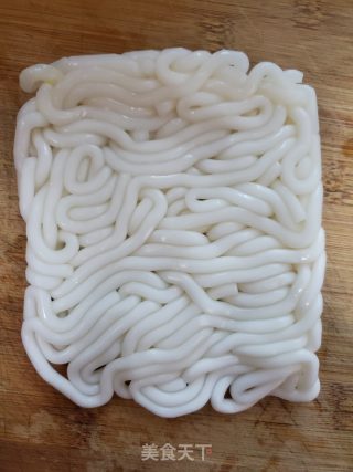 肉丝炒土豆粉的做法步骤：1