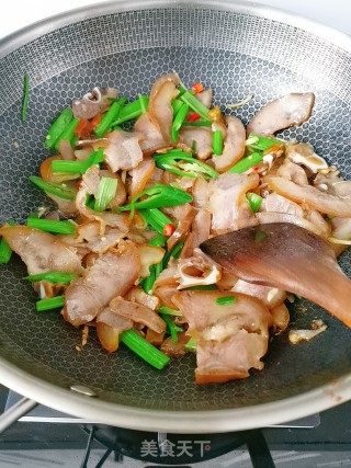 炒卤猪鼻子的做法步骤：5