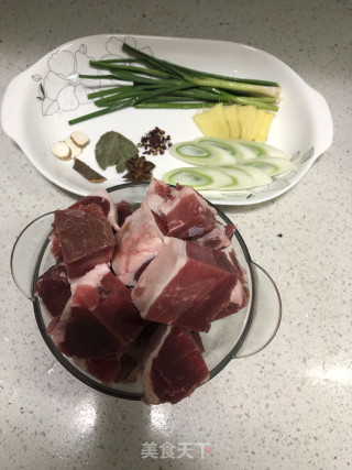 羊肉面的做法步骤：1