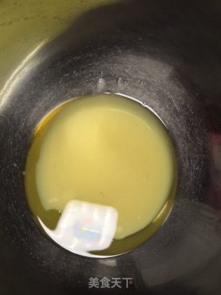 奥利奥蛋糕卷的做法步骤：1