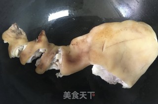 红烧猪蹄的做法步骤：1