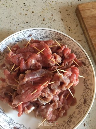 牙签羊肉的做法步骤：2