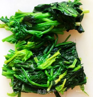菠菜拌豆皮的做法步骤：4