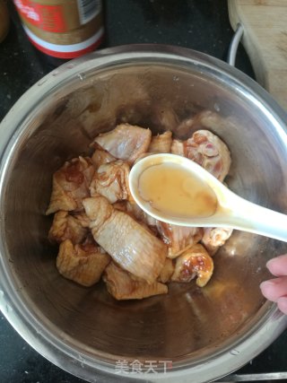 黑木耳蒸鸡中翅的做法步骤：6