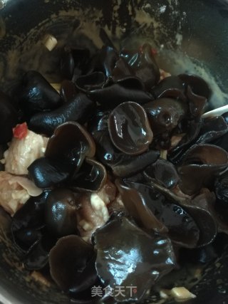 黑木耳蒸鸡中翅的做法步骤：10