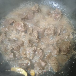 萝卜烧牛腩的做法步骤：4