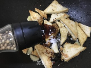 蚝油焖豆腐的做法步骤：9