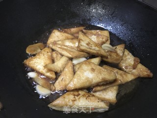 蚝油焖豆腐的做法步骤：10