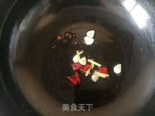 金针菇泡菜乌冬面的做法步骤：4