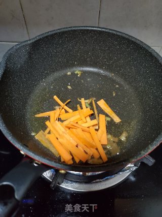 四季豆炒滑牛肉的做法步骤：8
