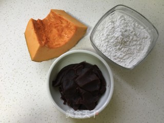 南瓜饼的做法步骤：1