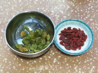 牛奶鸡蛋醪糟的做法步骤：1