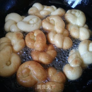 牛奶蜂蜜麻花的做法步骤：12