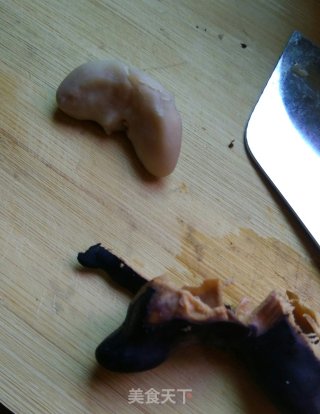 煮菱角巧去壳的做法步骤：6