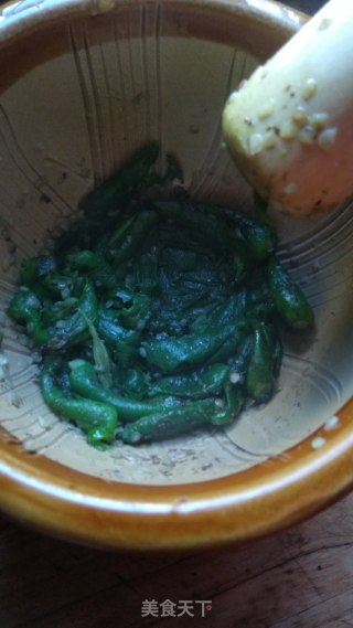樟树小青椒抖皮蛋的做法步骤：8
