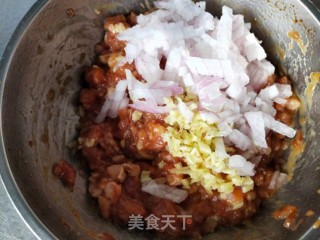 三文鱼牛肉米饭堡的做法步骤：5