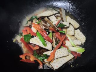 蒜菜炒卤干的做法步骤：7