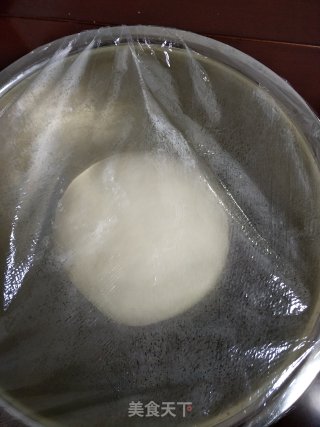 萝卜丝肉包的做法步骤：1