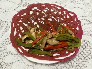 火龙果鸡蛋卷饼的做法步骤：8