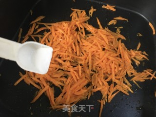 胡萝卜鸡蛋饼的做法步骤：3