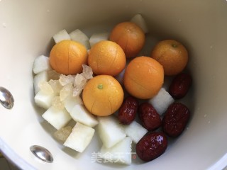 金桔雪梨汤的做法步骤：4