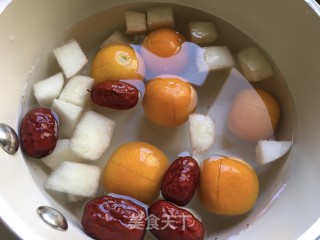 金桔雪梨汤的做法步骤：5