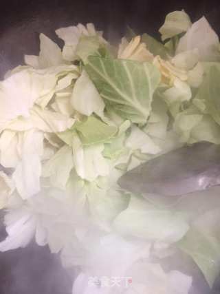 素炒包菜的做法步骤：2