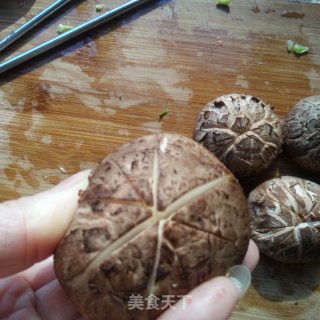香菇扒油菜的做法步骤：4