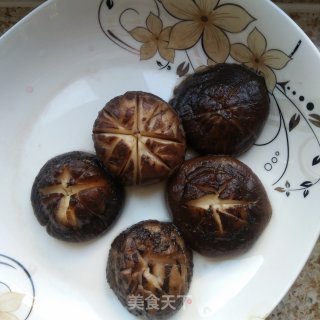 香菇扒油菜的做法步骤：5