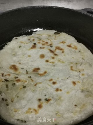 葱花千层烙饼的做法步骤：7