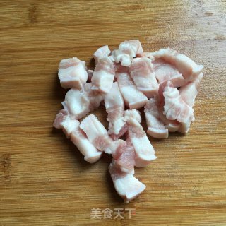 蒜烧萝卜的做法步骤：1
