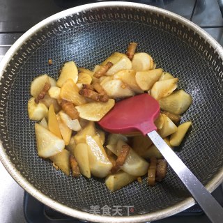 蒜烧萝卜的做法步骤：7