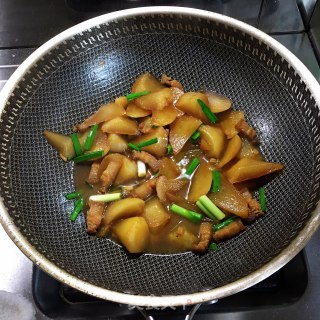 蒜烧萝卜的做法步骤：11
