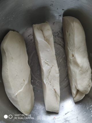 三鲜水饺的做法步骤：1