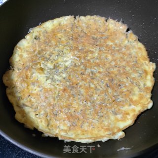 丁香鱼煎蛋的做法步骤：4