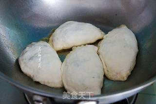 刺五加叶鸡蛋馅煎饺的做法步骤：4