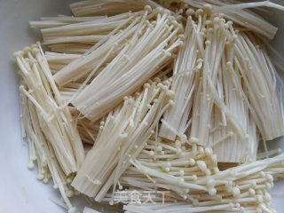 泡菜金针菇煮粉条的做法步骤：2