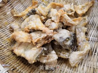 炸鱼块的做法步骤：9