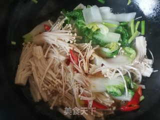 黄心菜炒金针菇的做法步骤：8