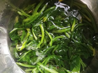 菠菜拌粉皮的做法步骤：3